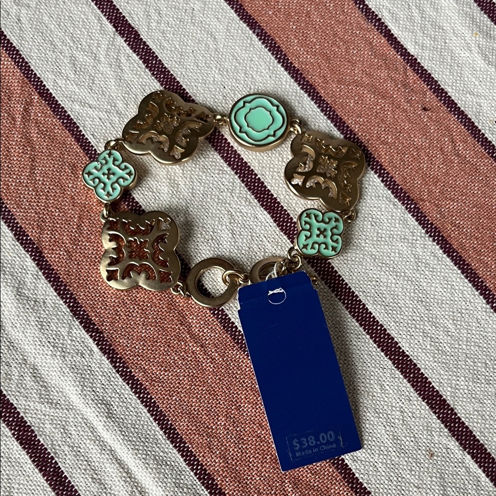 Elegant Gold and Turquoise Bracelet
